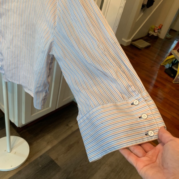 Urban outfitters extra wide sleeve button down crop top. Worn  3x‎ - Picture 2 of 5